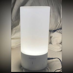Aukey White Bedside Touch Lamp